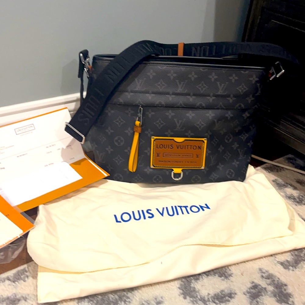 Louis Vuitton crossbody